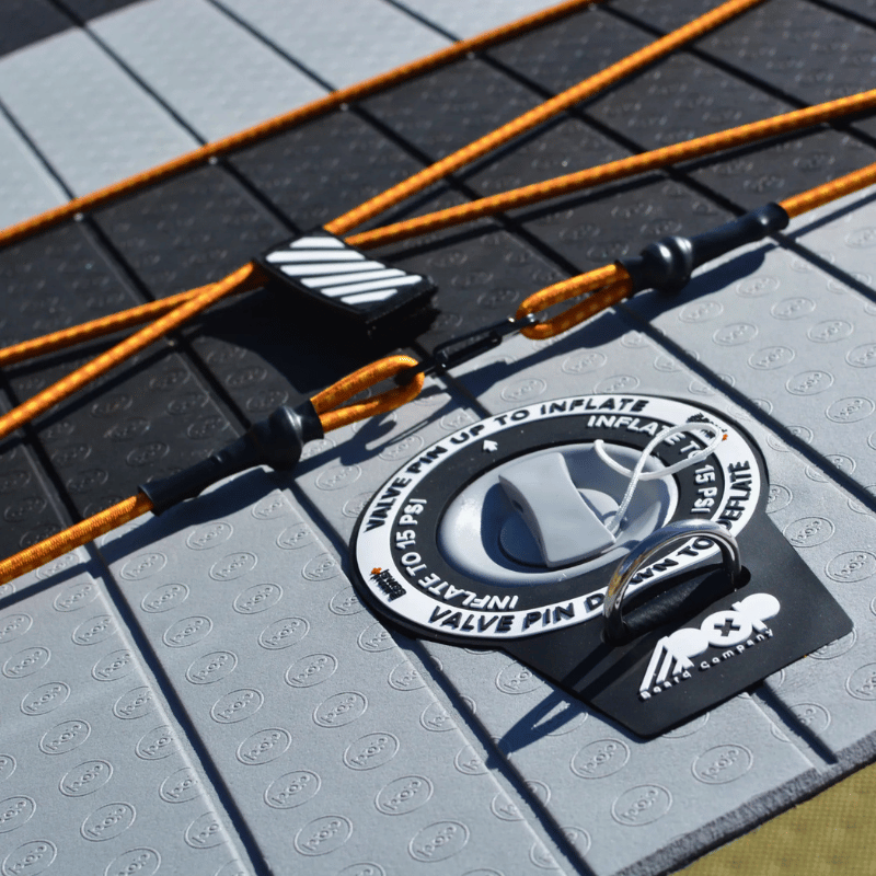 close up view of Pop 11'6 El Capitan Bomber iSUP valve 