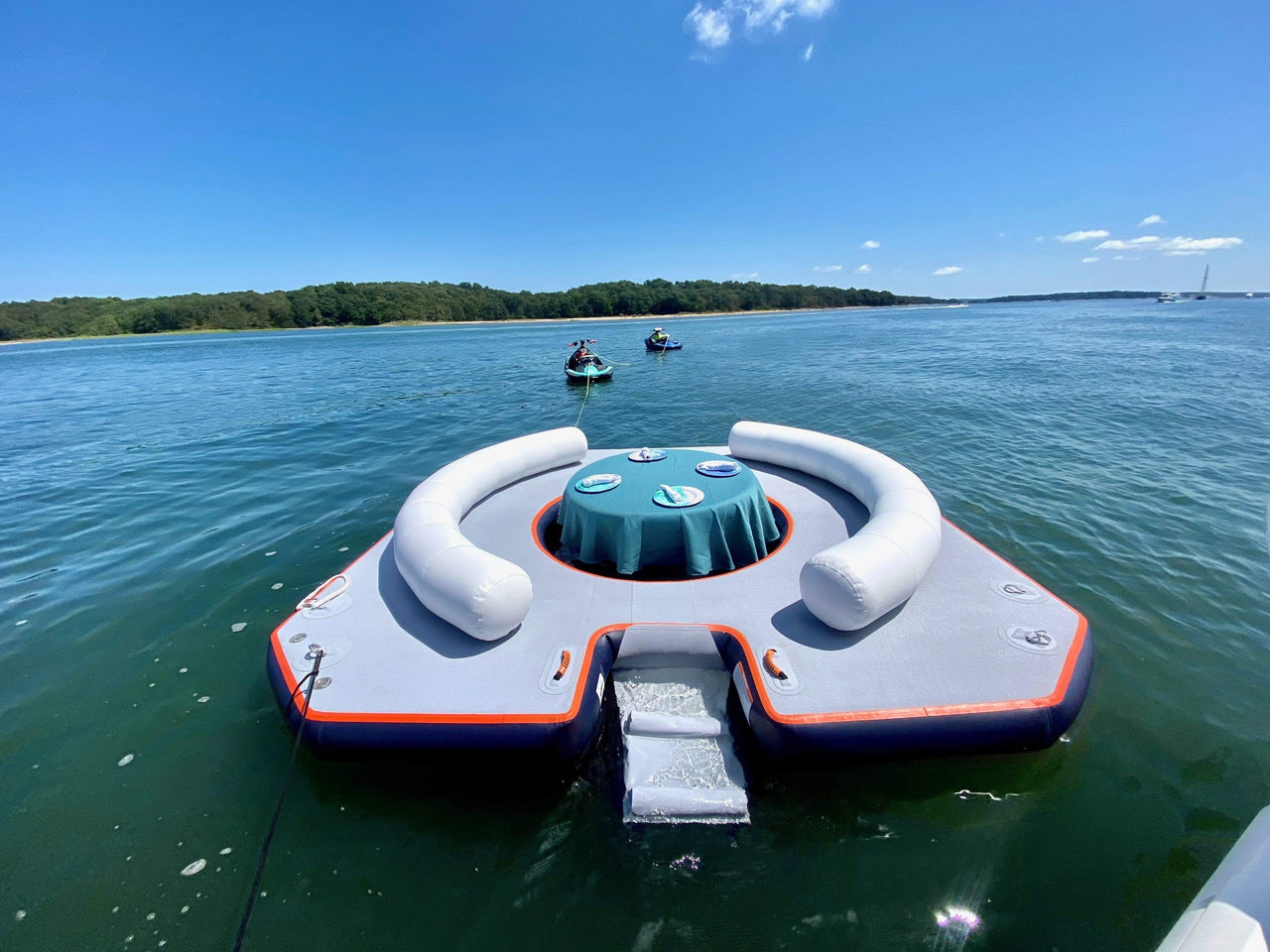 AquaBanas Party Bana Floating Platform - Good Wave Canada